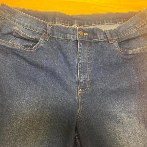 Venus Women's Jeans Size 20 - Picture 2 of 5